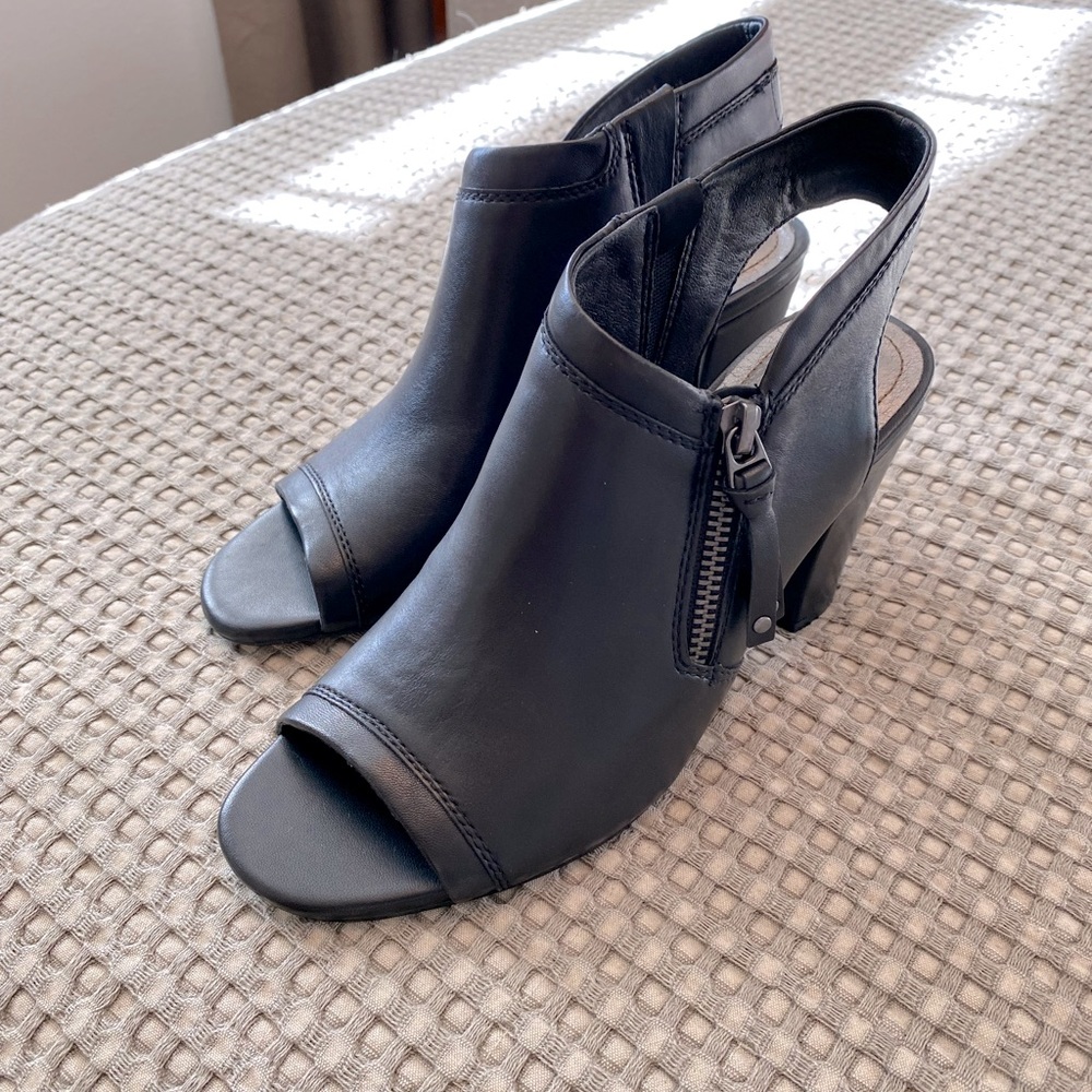 Luca Lane Viola Open Toe Stack Heel Sandals